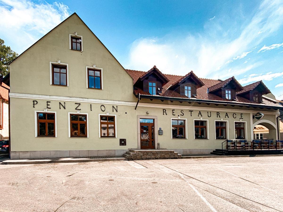 Penzion A Restaurace U Reky 호텔 Ledeč nad Sázavou 외부 사진